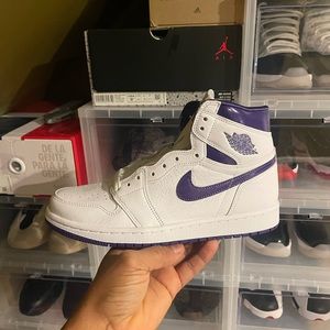 Wmns Air Jordan 1 Court Purple
